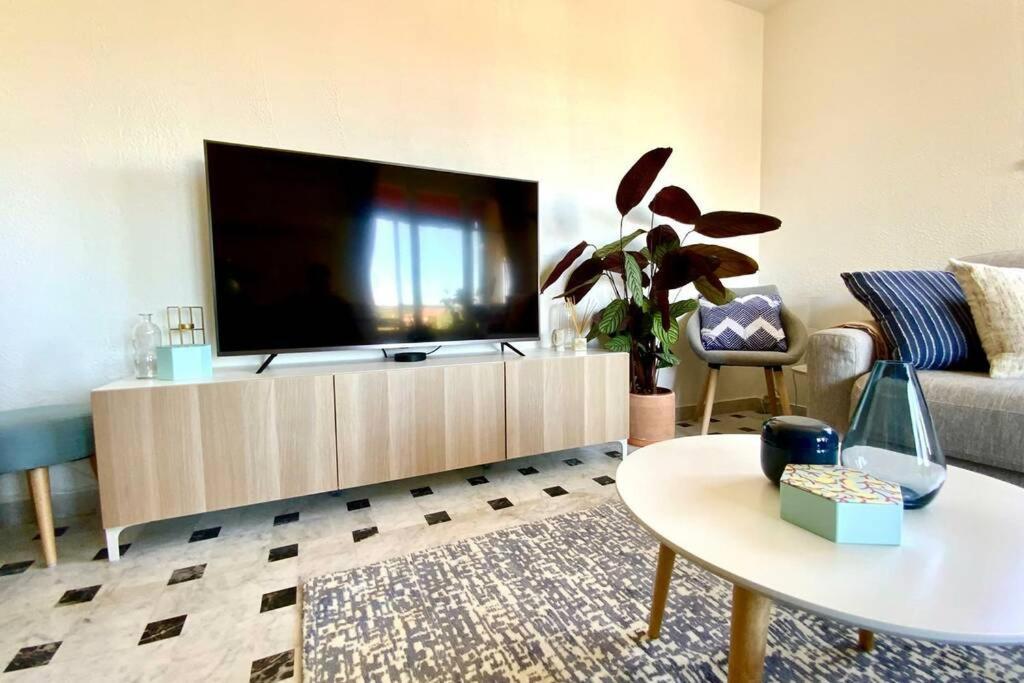 Superbe 4 Couchages Avec Terrasse - Clim - 50M De La Mer Saint-Raphaël Exterior foto